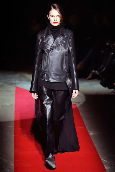 Look 33